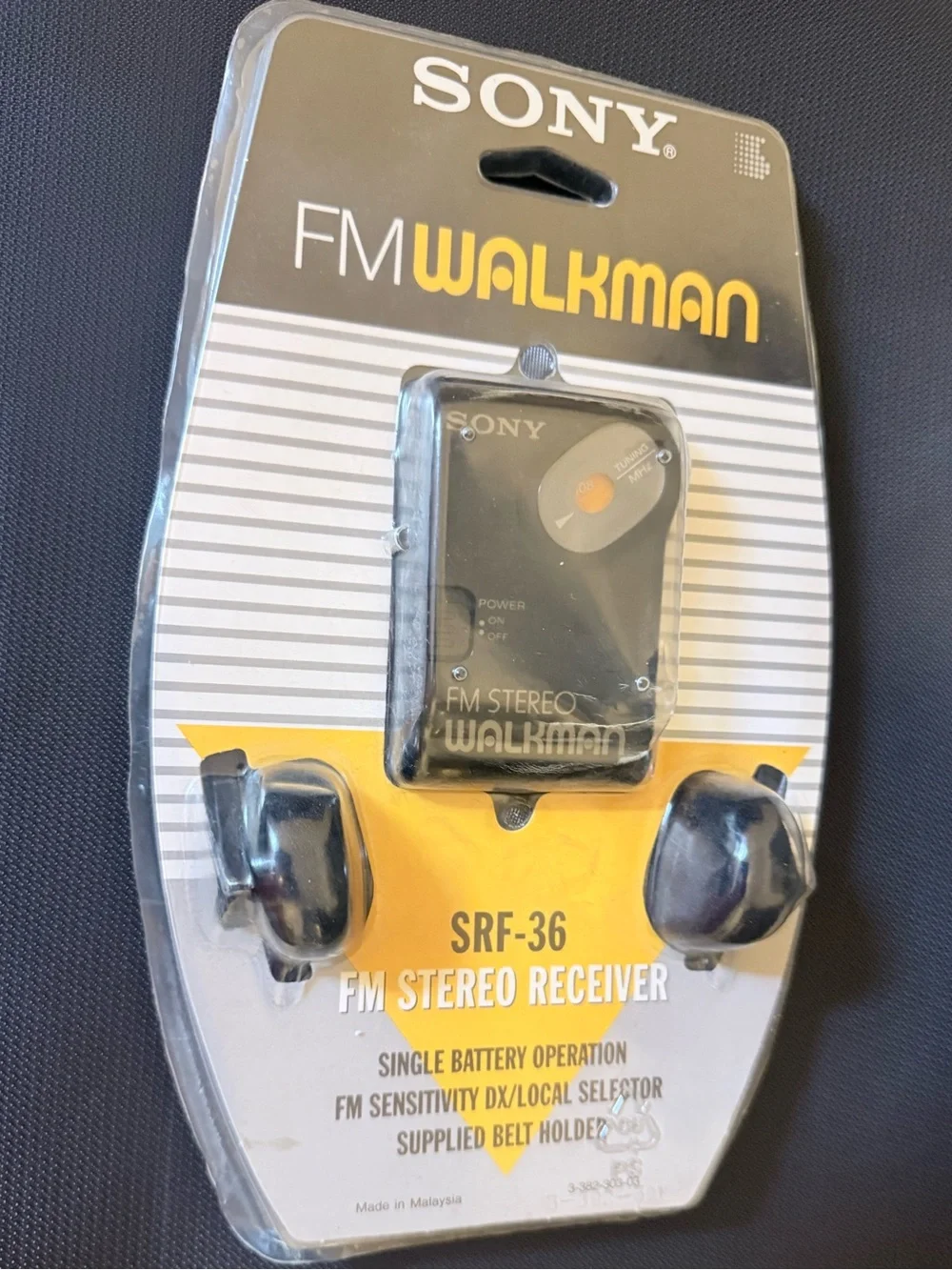 Vintage Sony Walkman SRF-36/BM Portable FM stereo receiver